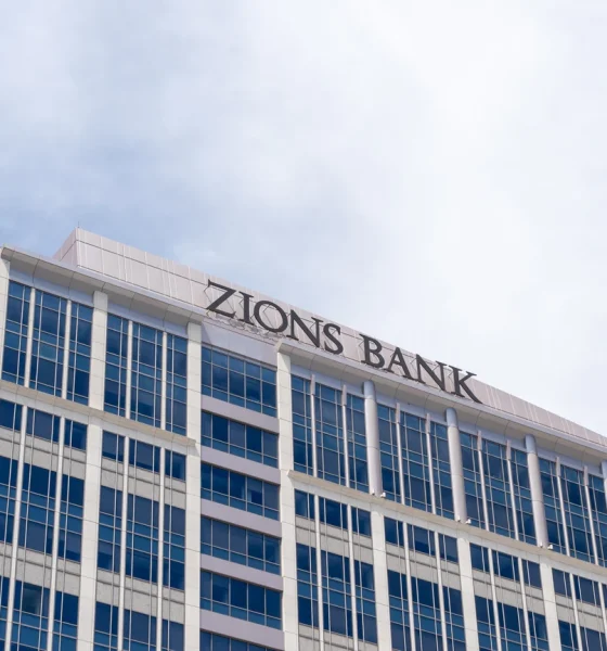 Zions Bancorporation: Solid Q1 Results (NASDAQ:ZION)