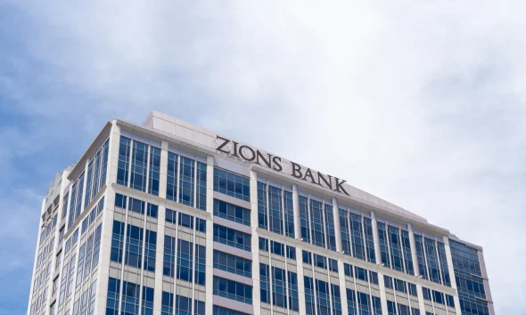 Zions Bancorporation: Solid Q1 Results (NASDAQ:ZION)