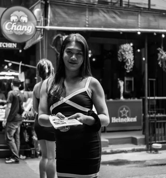 THD: Thailand Stocks Defy Bearish News In Early 2026, But Too Early To Buy The Dip