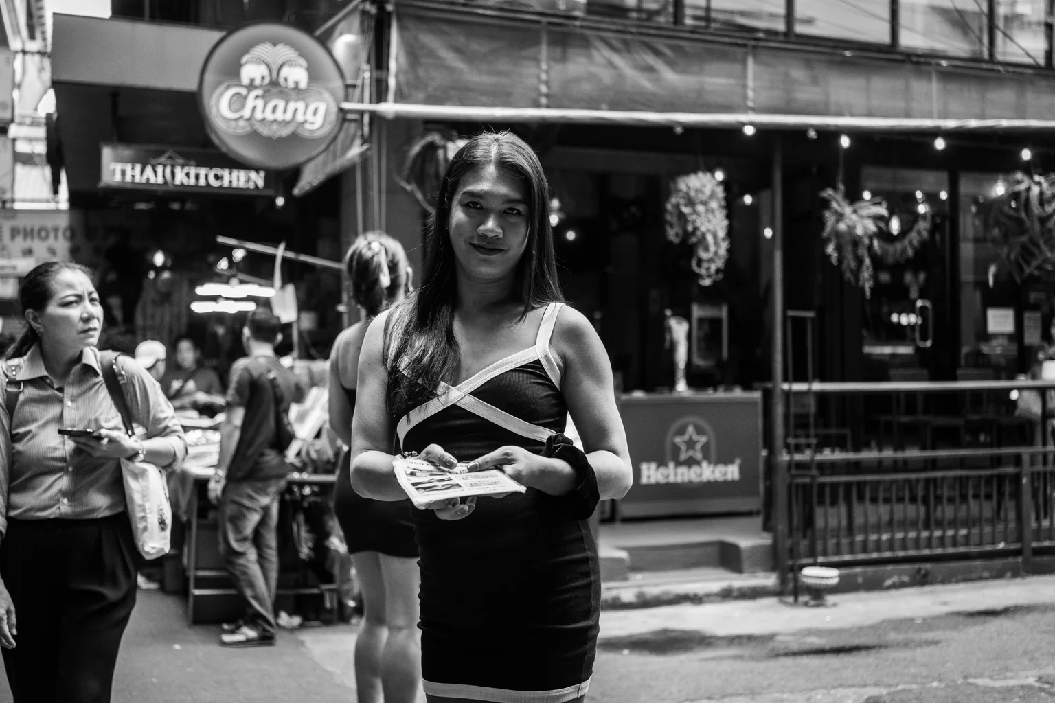 THD: Thailand Stocks Defy Bearish News In Early 2026, But Too Early To Buy The Dip