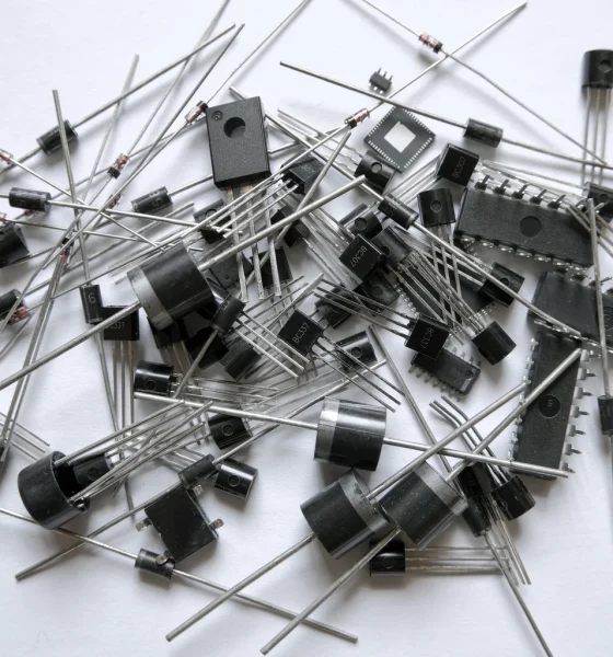 Vishay Intertechnology Stock: Be Cautious When A Stock Goes Vertical (NYSE:VSH)