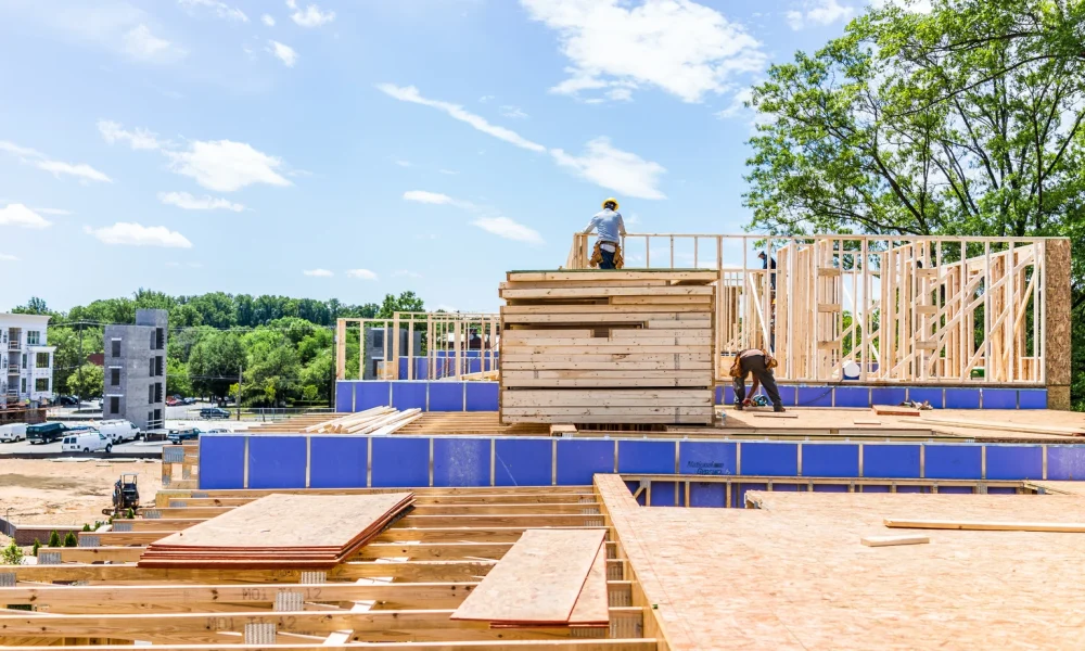 PulteGroup Stock: Macro Challenges Limit Upside (NYSE:PHM)