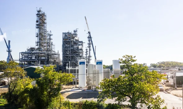 Linde: Strong Execution, But Valuation Leaves Limited Upside (Rating Downgrade)