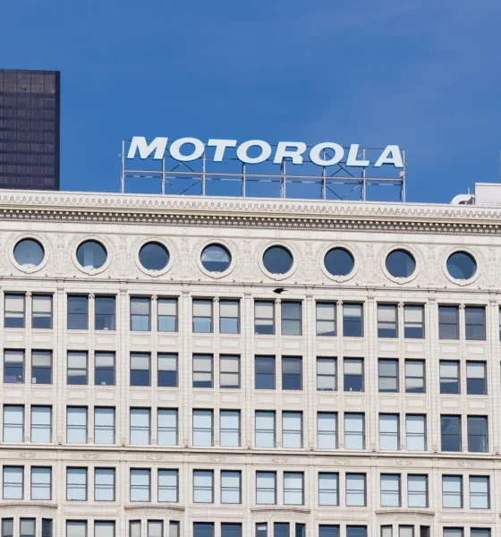 Motorola Solutions: Relationships, LTS Contracts And Predictable Refresh Cycles To Drive Growth