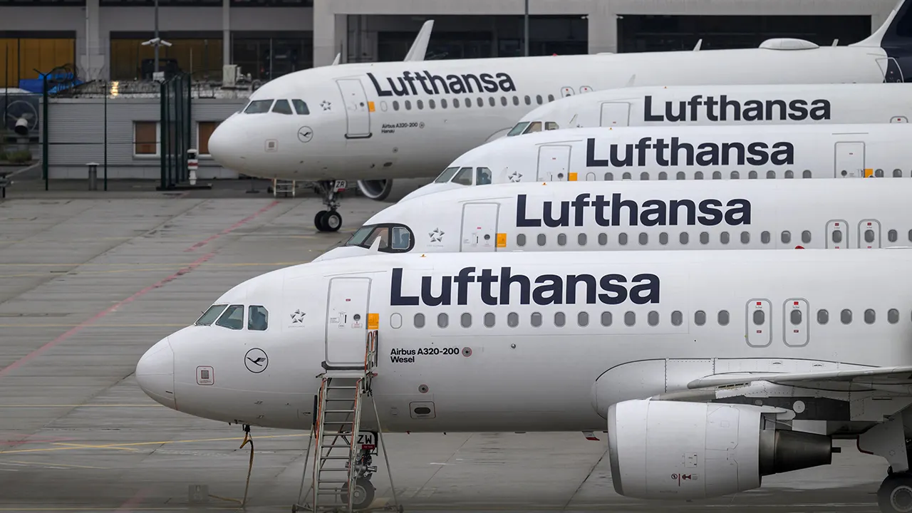 Lufthansa cuts 20,000 short-haul flights over surging jet fuel prices