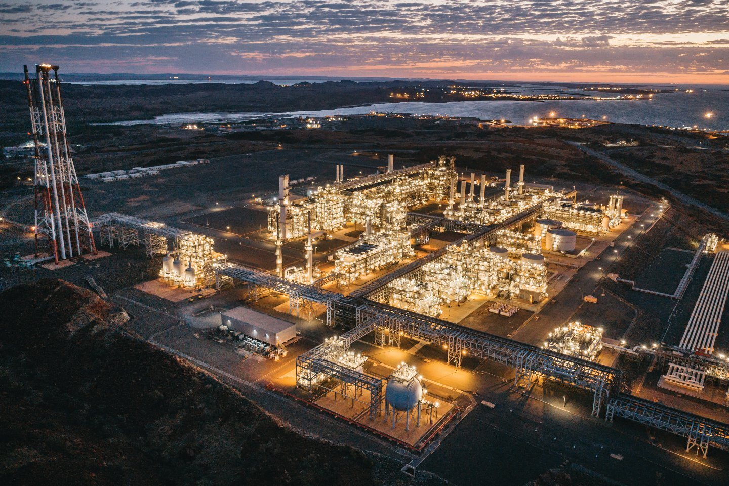 Gas users fire '$5b' shot at Woodside over Pluto supply