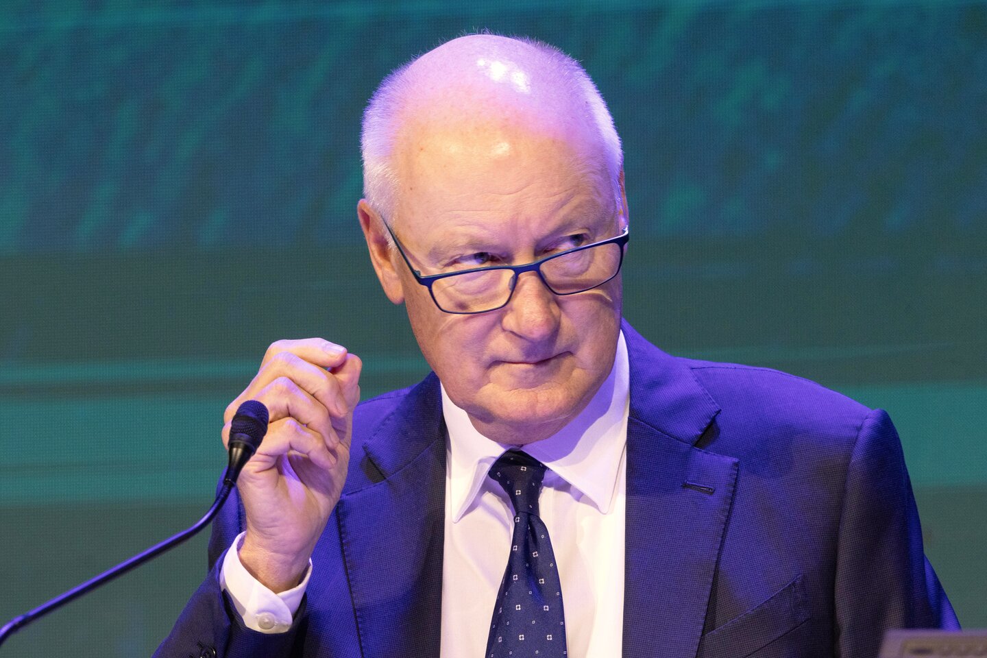 No conflict on Cutifani: Goyder