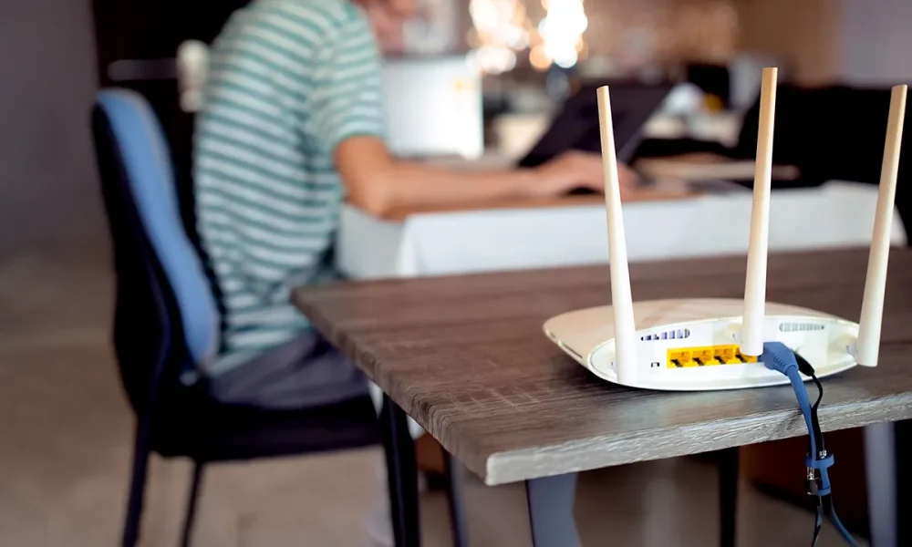 FBI urges router owners to update firmware after Russian GRU hack