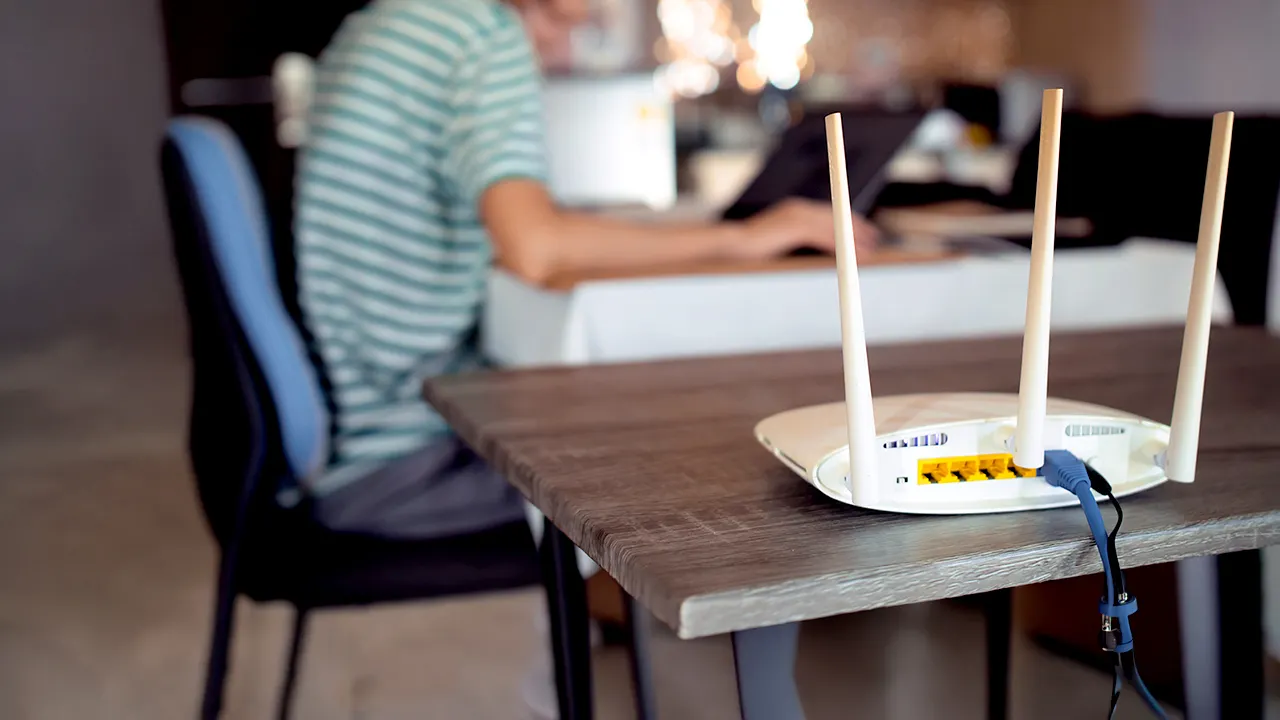 FBI urges router owners to update firmware after Russian GRU hack