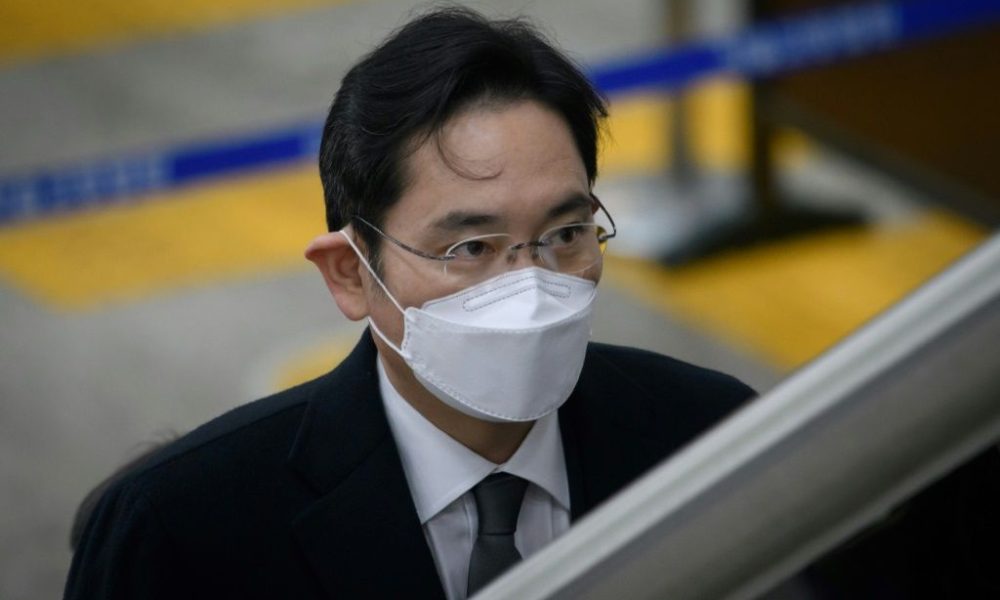 Samsung's de facto chief Lee Jae-yong has been convicted and jailed for two and a half years over a huge corruption scandal