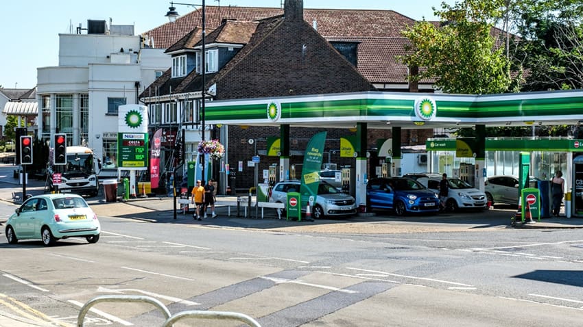 Fuel price crisis threatens UK small businesses as calls grow for duty cut