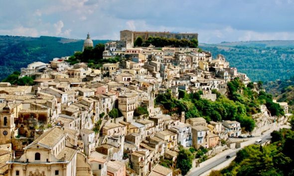 Do you wish to work in a place that also makes you feel like you're always on holiday? Your desire has a name: workation.