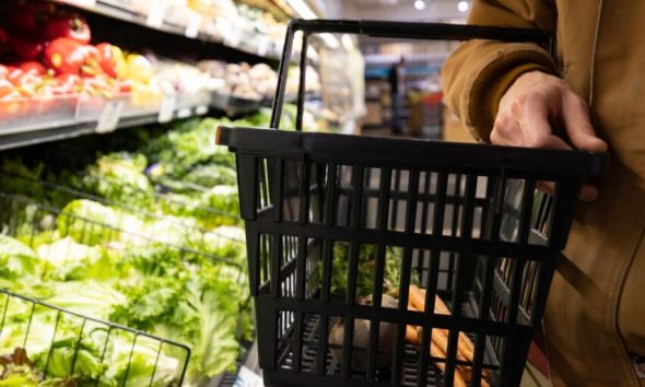 Supermarkets and food manufacturers in England will be expected to help tackle rising obesity rates by making it easier for customers to choose healthier food, under a new government initiative announced today.