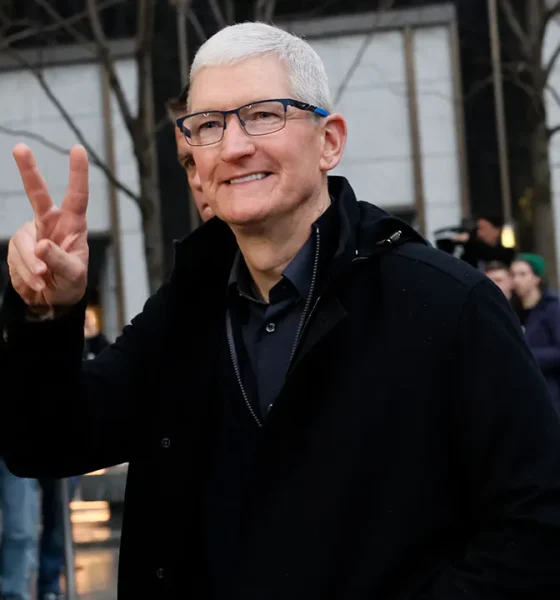 Apple shakeup sparks reactions as Cook hands reins to longtime deputy