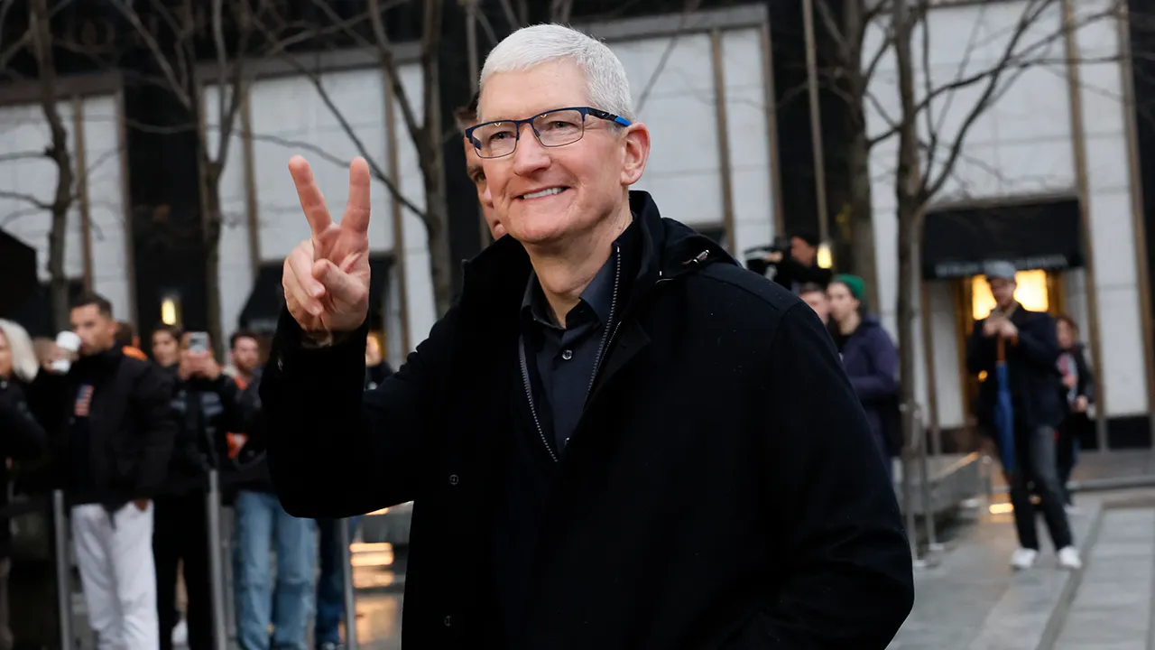 Apple shakeup sparks reactions as Cook hands reins to longtime deputy