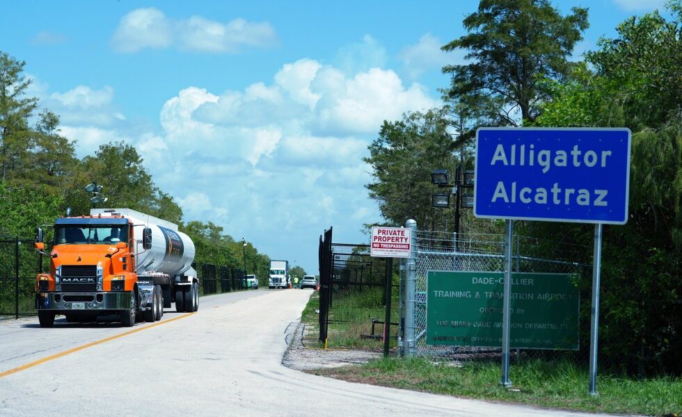 Court asked to lift halt on closing Everglades immigration detention center