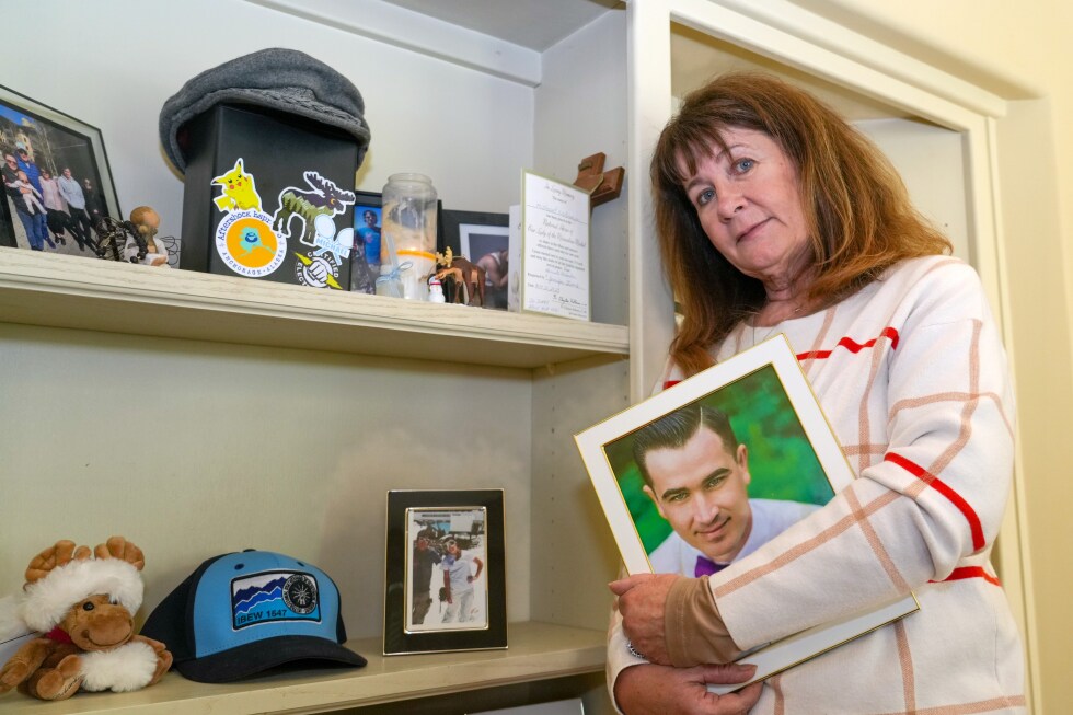 100 times stronger than fentanyl, carfentanil seizures surge