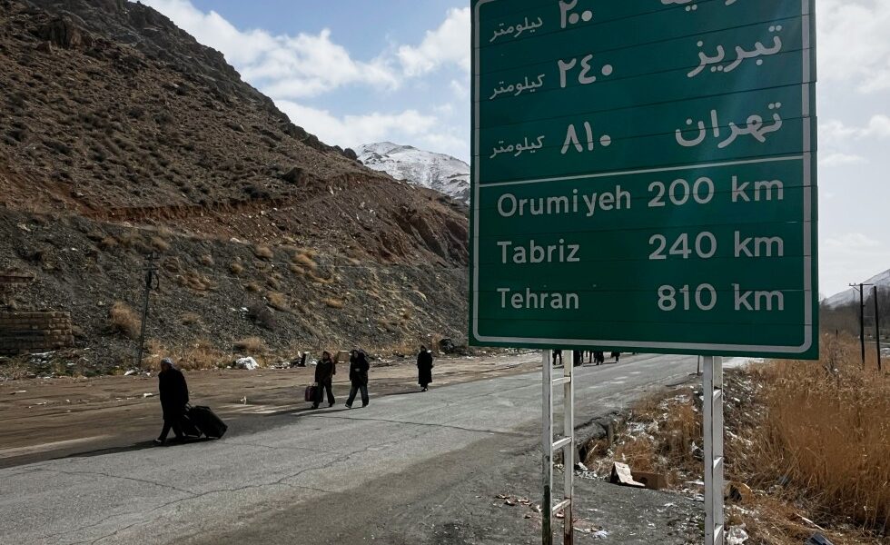 A drive through wartime Iran offers glimpses of destruction and daily life