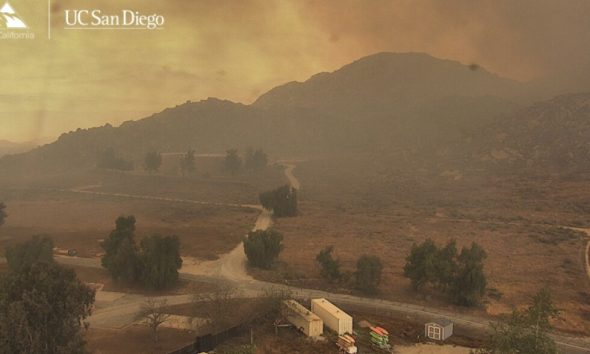 Southern California wildfire prompts evacuation orders