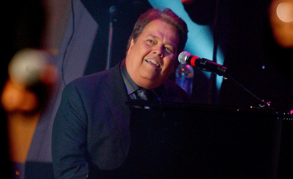 Alan Osmond, the eldest member of the Osmonds, dies at 76
