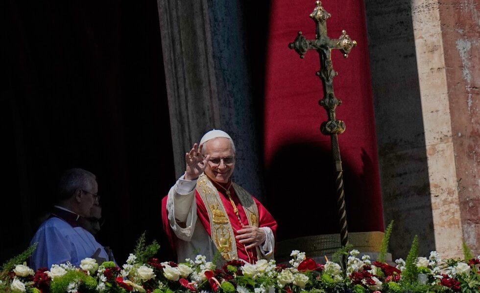 Pope Leo's first Easter Mass calls for peace through dialogue