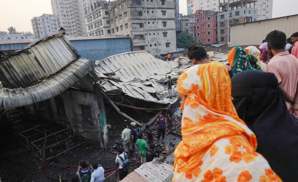 5 killed in gas lighter factory fire in Bangladesh