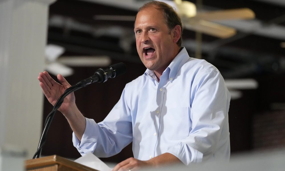 Barr keeps his cash lead in Kentucky Senate GOP primary