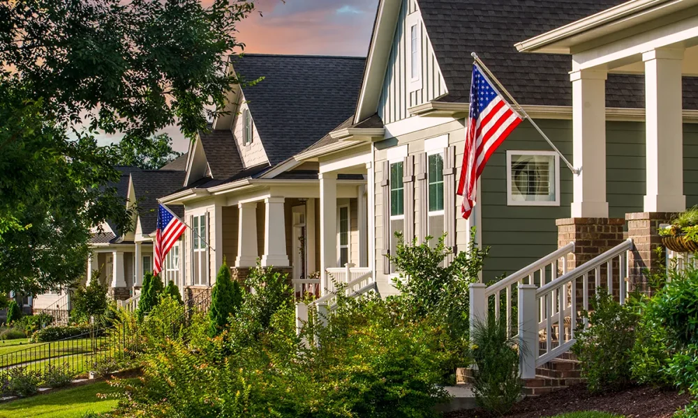 Average mortgage payment tops $2,000 for first time, Realtor.com says