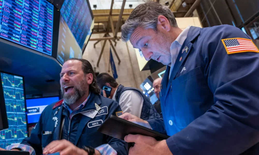 ETFs or mutual funds? How to choose in today’s market