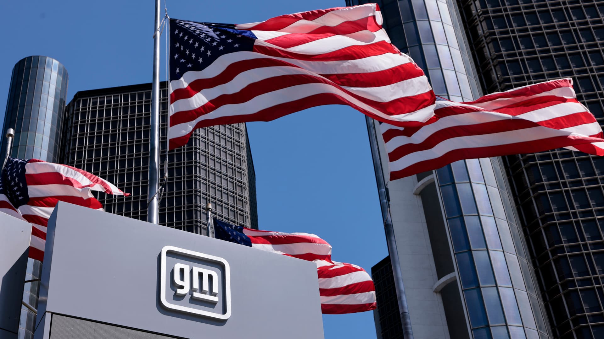 Detroit automakers have cut over 20,000 U.S. salaried jobs as AI looms