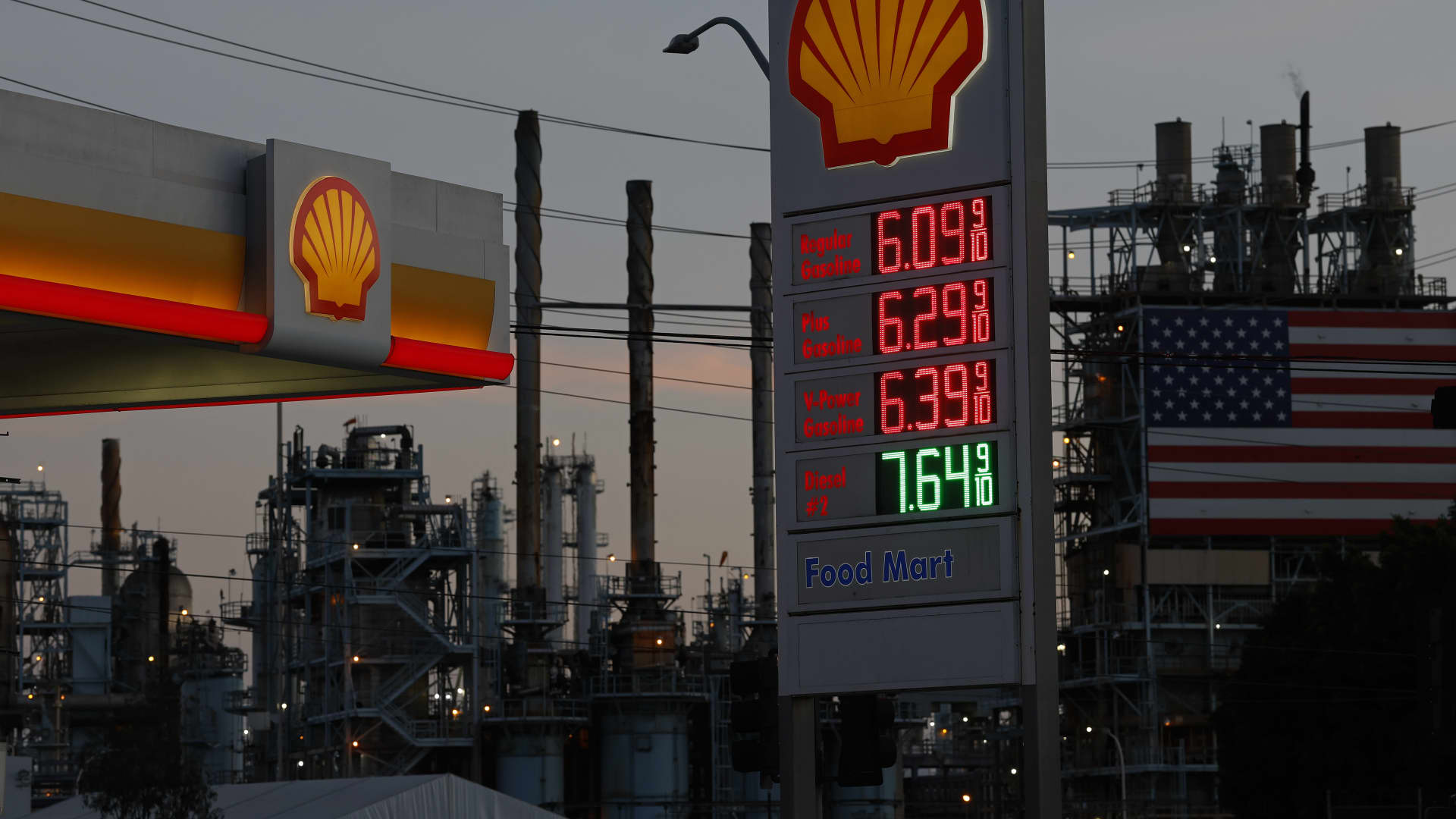 Kalshi traders think U.S. oil prices are set to hit new 2026 highs
