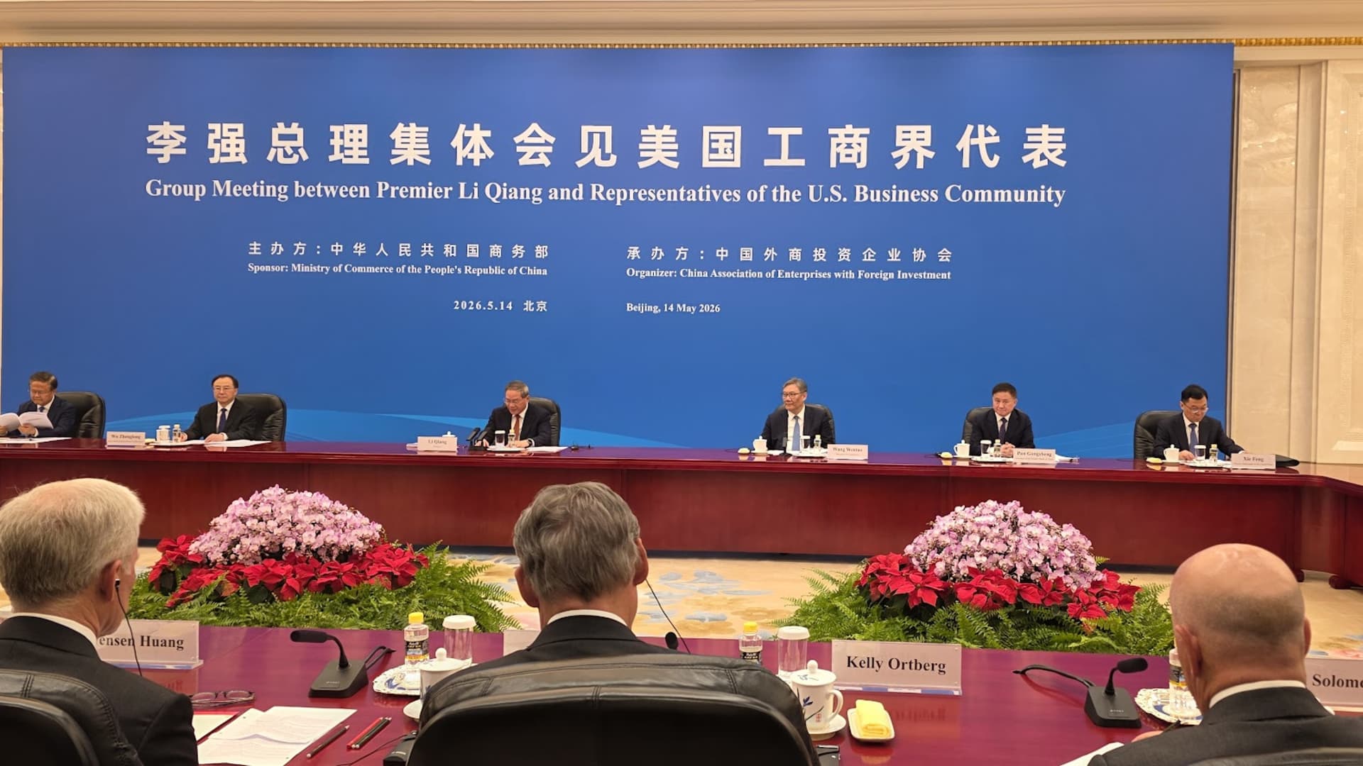 China confirms order for 200 Boeing planes, calls aviation key area for U.S. cooperation