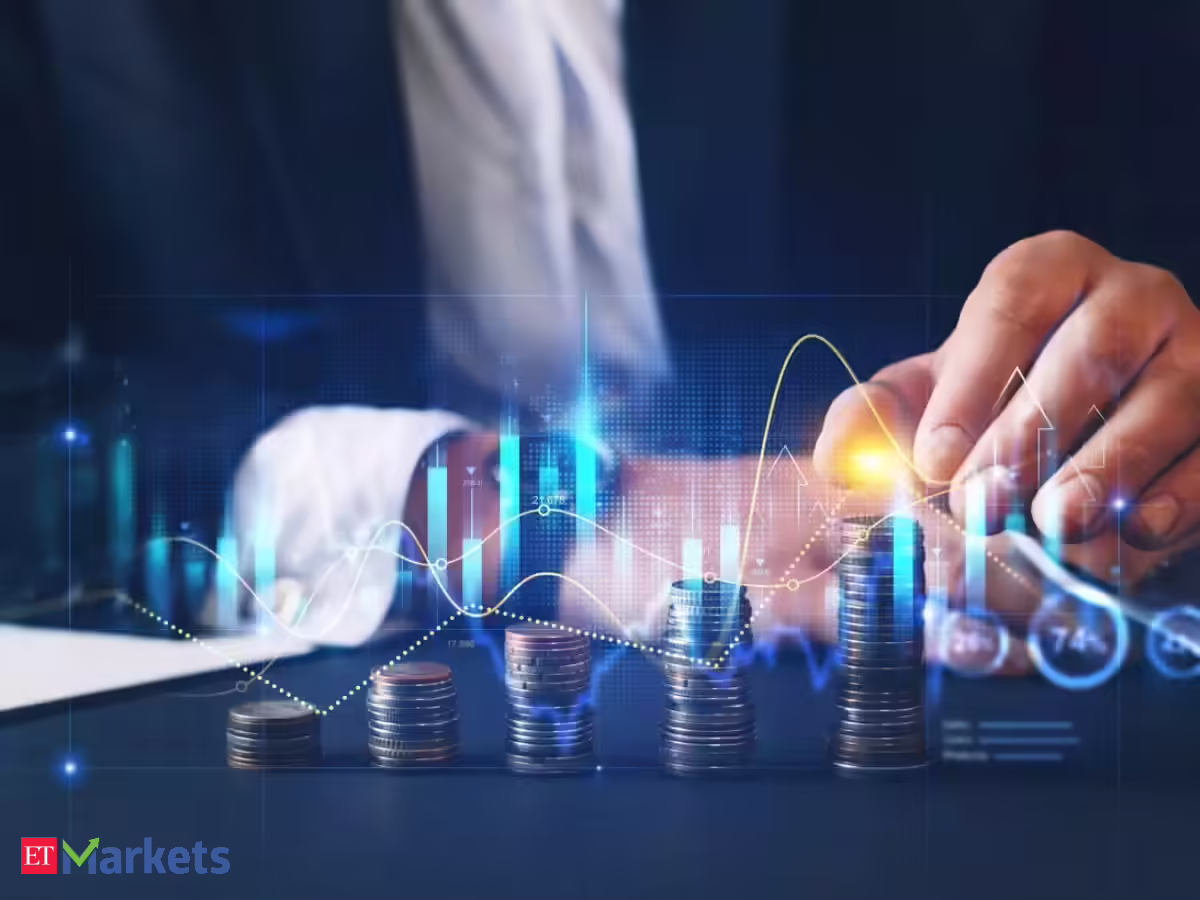 HDFC Bank, Bharti Airtel among 10 largecap stocks with up to 35% upside potential. Check list - Oil Shock