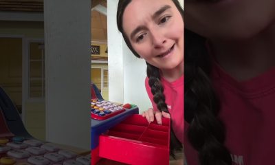 I made $1 & a stuck toy! #play #toys #pretend #money #stuck