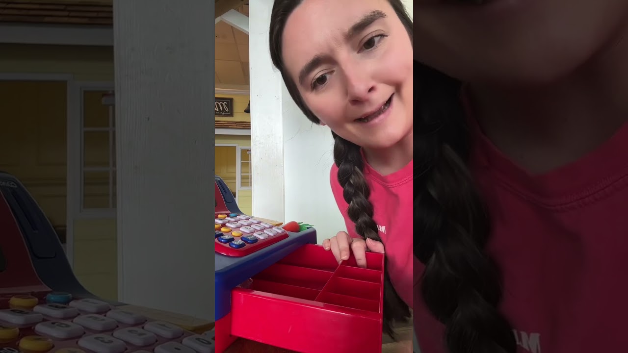 I made $1 & a stuck toy! #play #toys #pretend #money #stuck