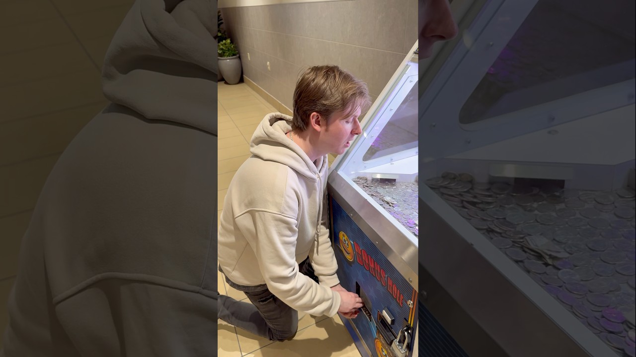 Day 93 Trying to Win MONEY from the Coin Pusher! #shorts #arcade #money