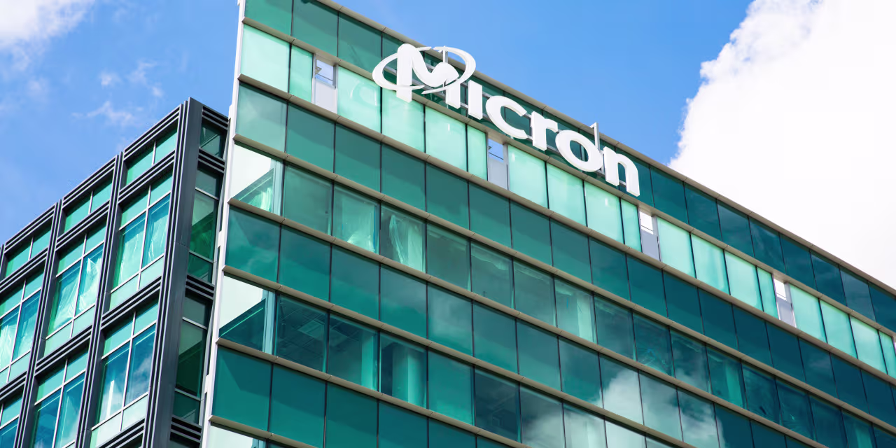 Micron, SK Hynix Stocks Rise. Thank Trouble at Samsung.