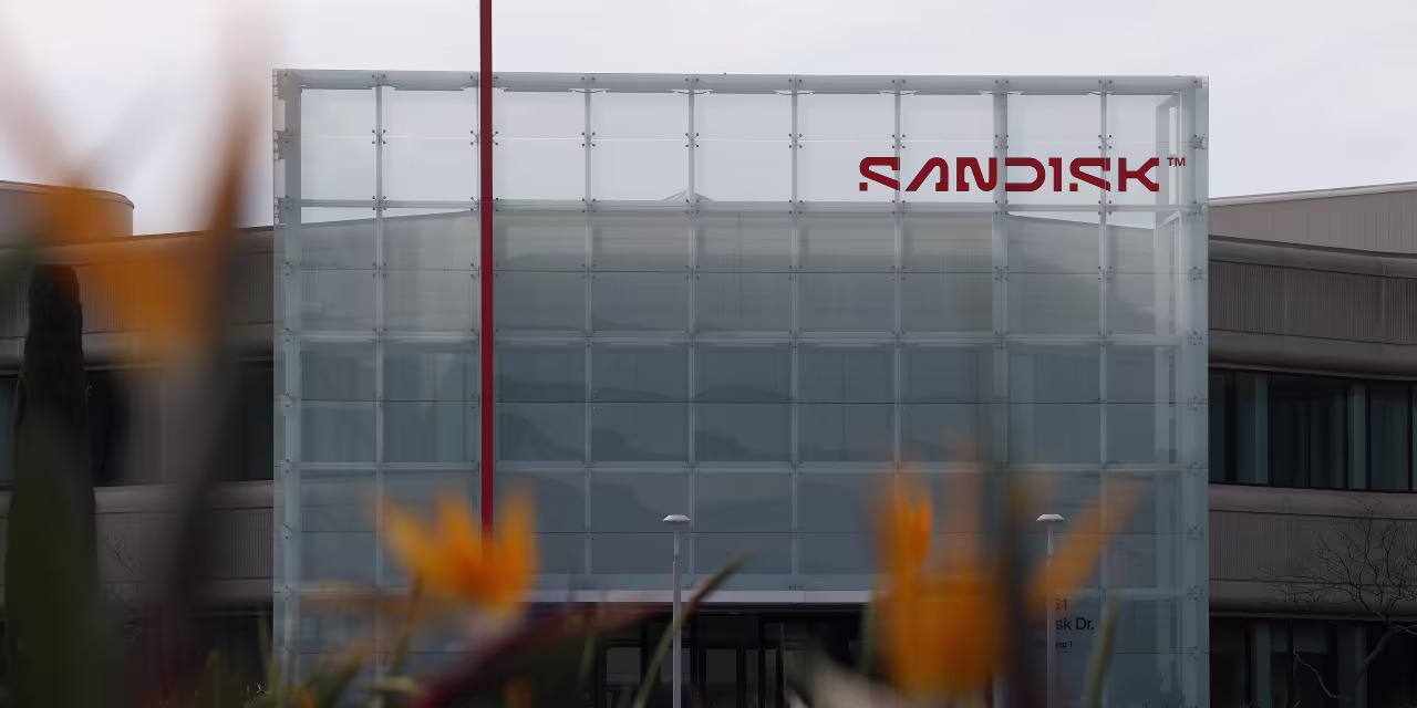 SanDisk Stock Is Up 494% This Year. Insiders Are Cashing In on the AI-Fueled Surge.