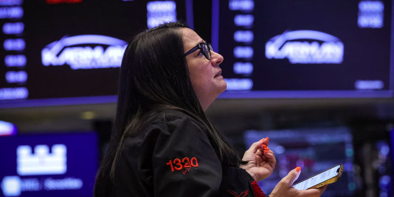 Stocks Rally as Global Bond Rout Eases