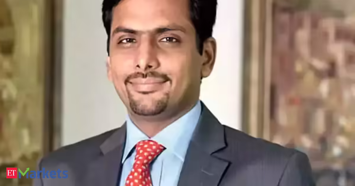 Markets to enter prolonged “drag phase,” not deep correction: Vikas Khemani
