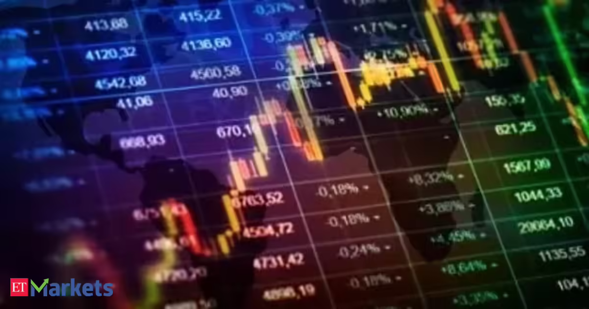 Global Market Today: Asian stocks climb to record on tech, oil drops