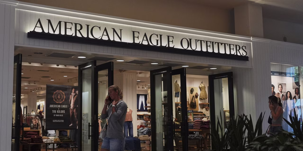 American Eagle Flags Falling Sales in Core Women’s Category