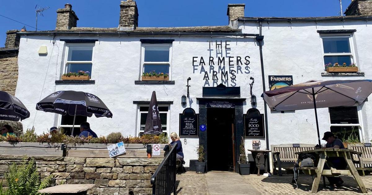 What did Prince William eat at The Farmers Arms in Muker?