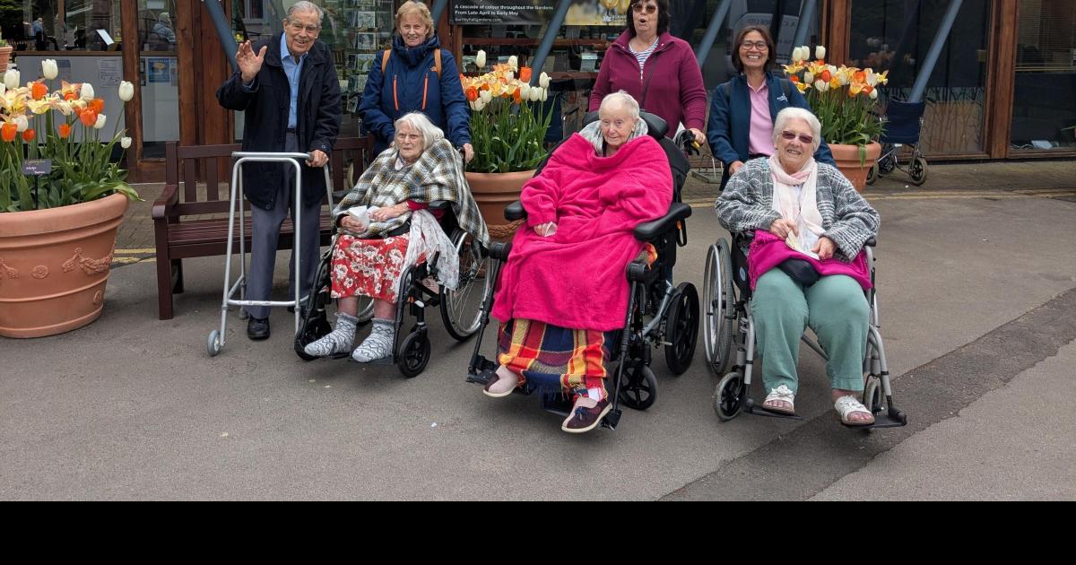 Mulberry Court residents enjoy tulips at Burnby Hall gardens