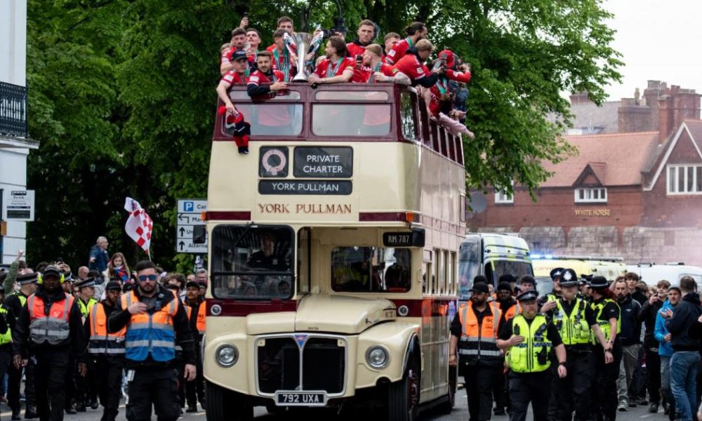 Thousands of fans at York City bus parade - in pictures
