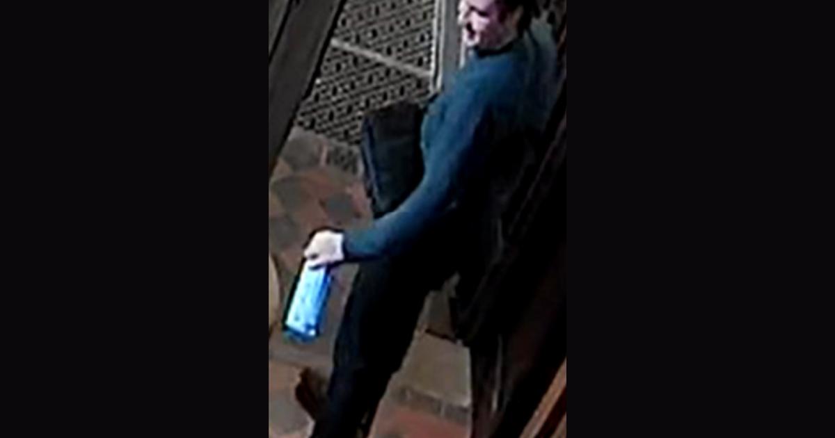 Thief steals bottle of gin from St Lawrence Church in York