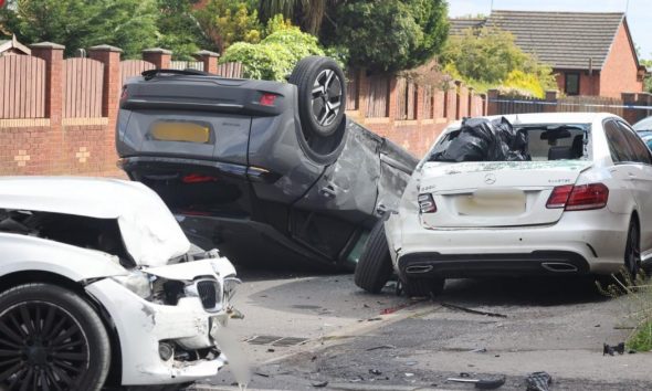 Driver reported after three car crash on Halliwell Road