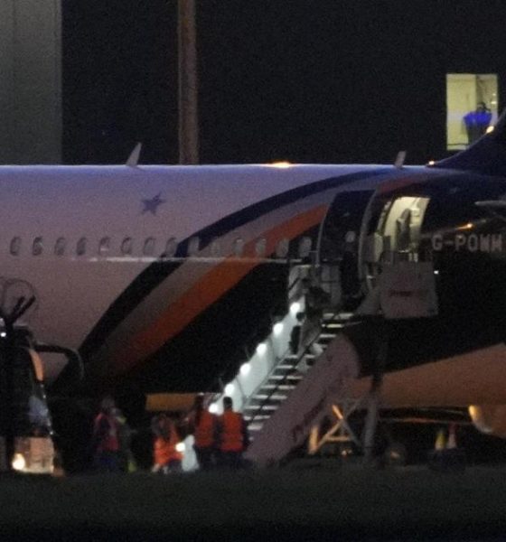 Passengers of hantavirus-hit cruise ship arrive at Manchester Airport