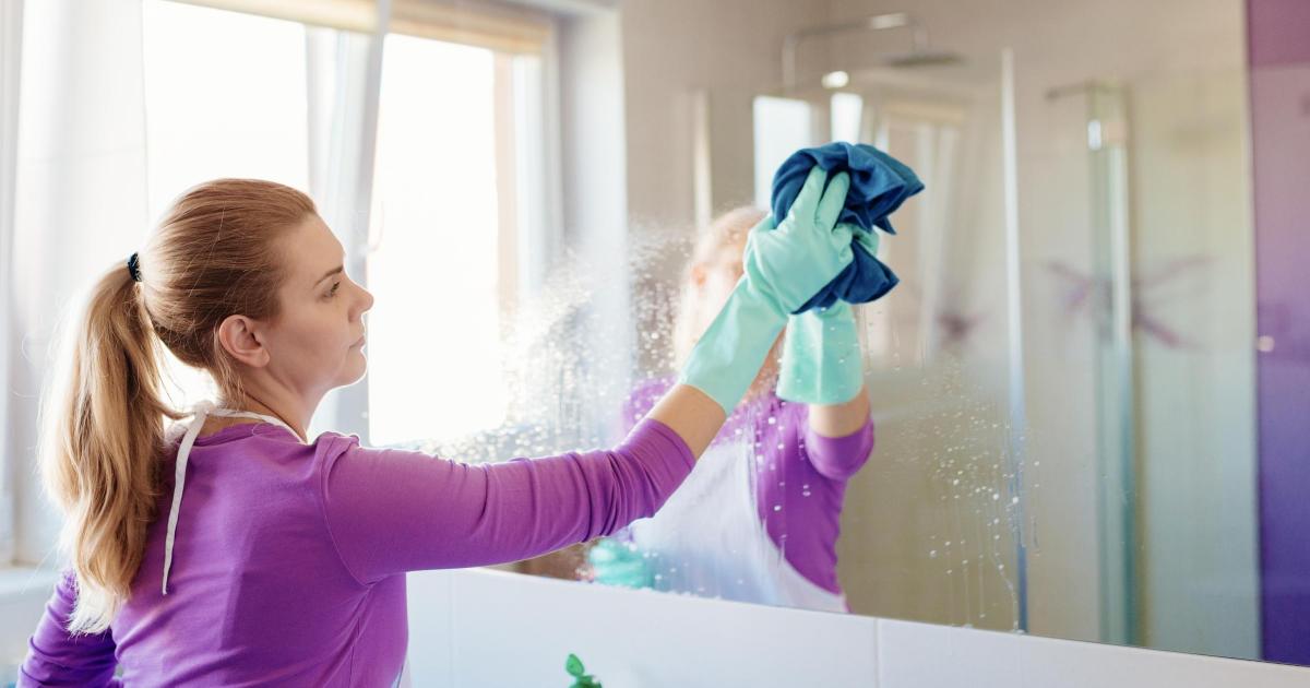 Cleaning expert shares simple 1p cleaning hack for mirrors