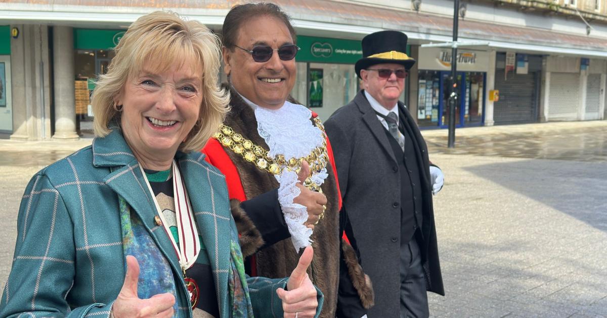 Bolton mayor leads Civic Sunday parade and service